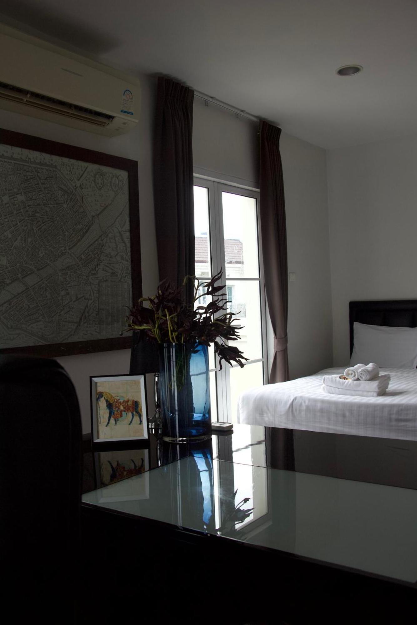 Entire Townhome 3br3b, Pool, Sukhumvit-emsphere Căn hộ Bangkok