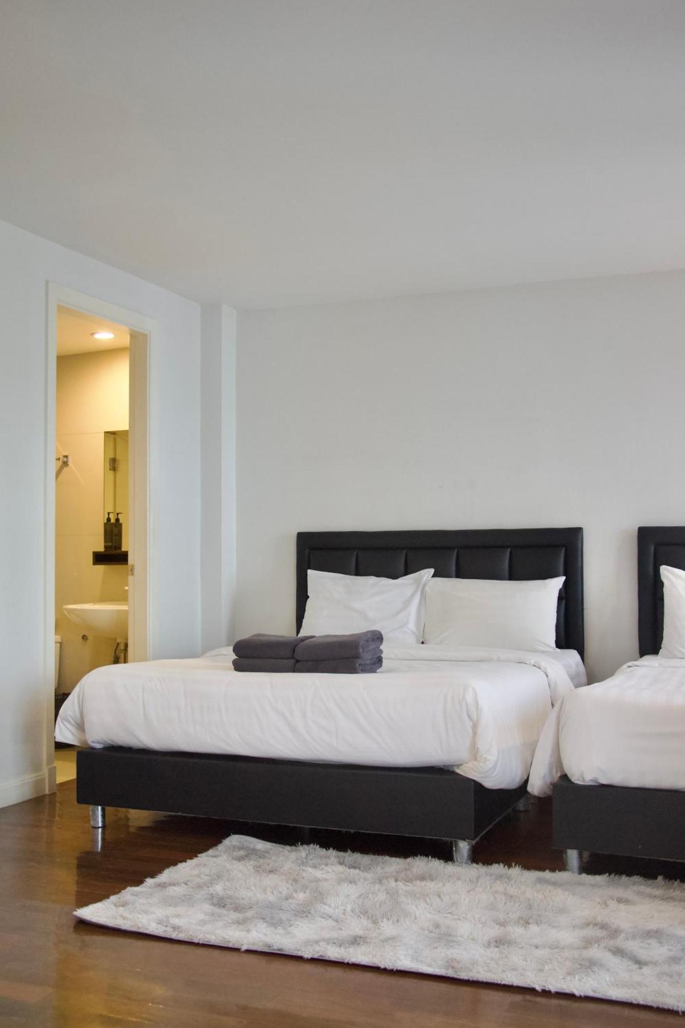 Entire Townhome 3br3b, Pool, Sukhumvit-emsphere * Bangkok